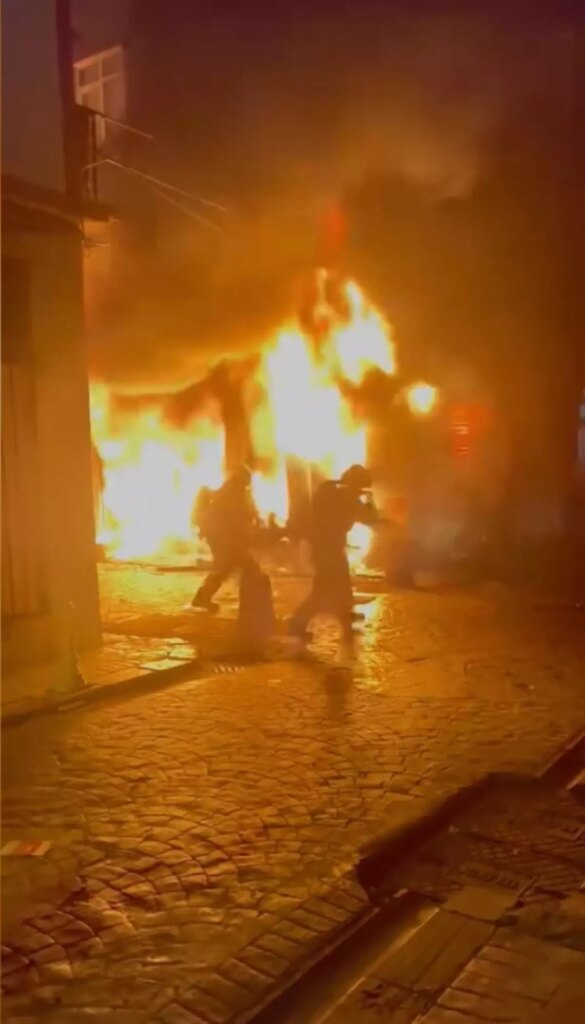 Beyoğlu’nda Terzi Dükkanı ve Taksim’de Daire Yangını