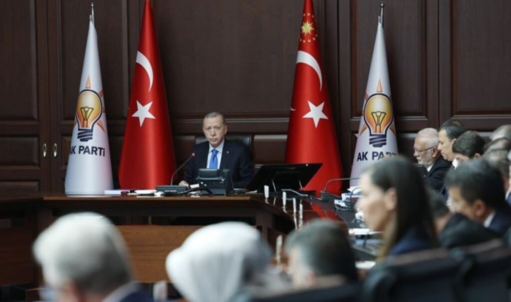 Erdoğan’dan partisine ‘yenilgi’ tepkisi: Tek sorumlu benmişim gibi davranıyorlar