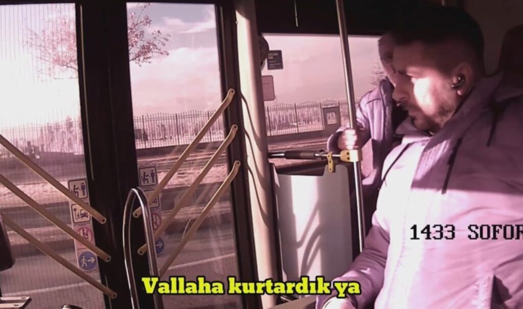 Günün kahramanı Kayseri’den… Otobüs şoföründen Heimlich manevrası: Boğazına yiyecek kaçan kadını kurtardı