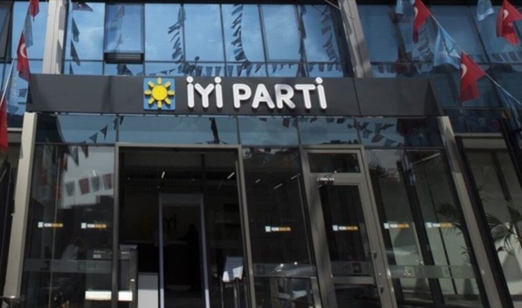 İYİ Parti’de istifalar devam ediyor: ‘Liyakatsizlik sorunları ile karşı karşıya kaldığını gözlemledim’