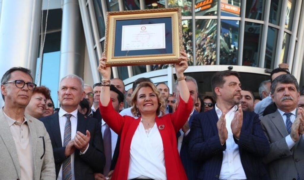 İzmit Belediye Meclisi’nde Ensar ve TÜGVA protokolü iptal edildi