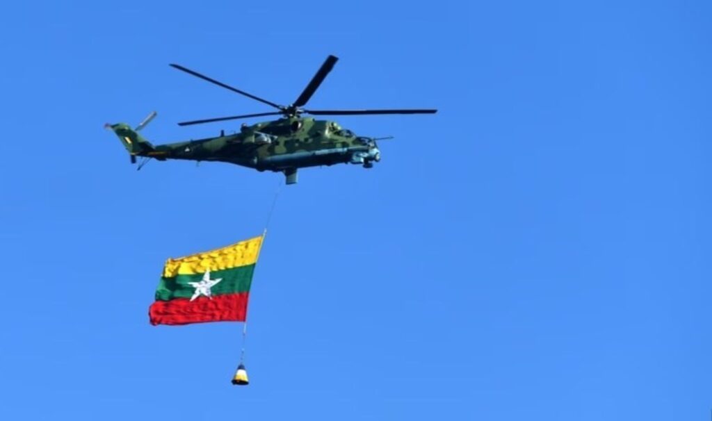 Myanmar’da askeri helikopter düştü: 2 pilot hayatını kaybetti