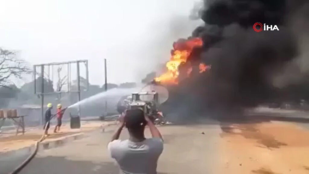 Nijerya’da yakıt tankeri patladı: En az 60 kişi öldü