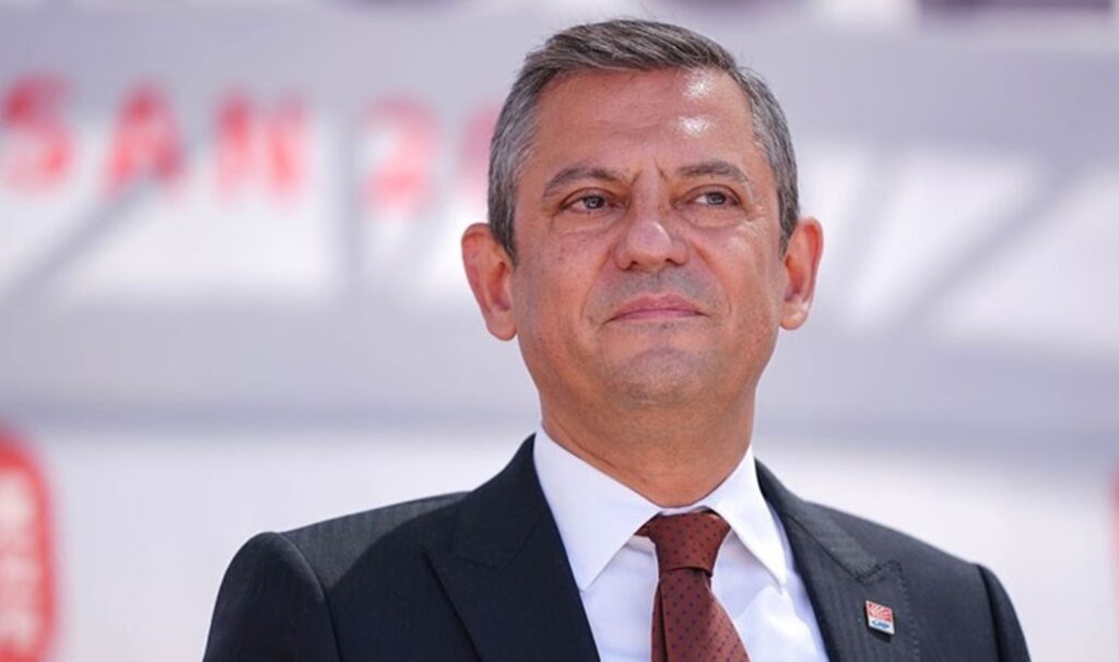 Özgür Özel’den ‘Anayasa’ çıkışı: ‘Gündeme sis etkisi yapmaktadır’