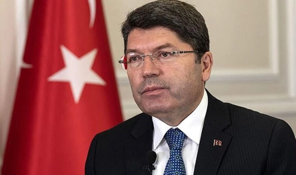 Saray’da gece yarısı zirvesine katılmıştı… Adalet Bakanı Tunç’tan ‘Ayhan Bora Kaplan’ sorusuna yanıt