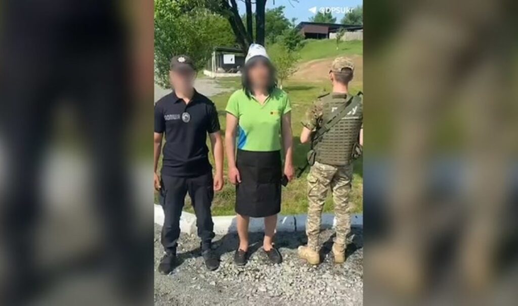 Sınırı geçmeye çalışırken yakalandı: Askere alınmamak için kadın kılığına girdi!