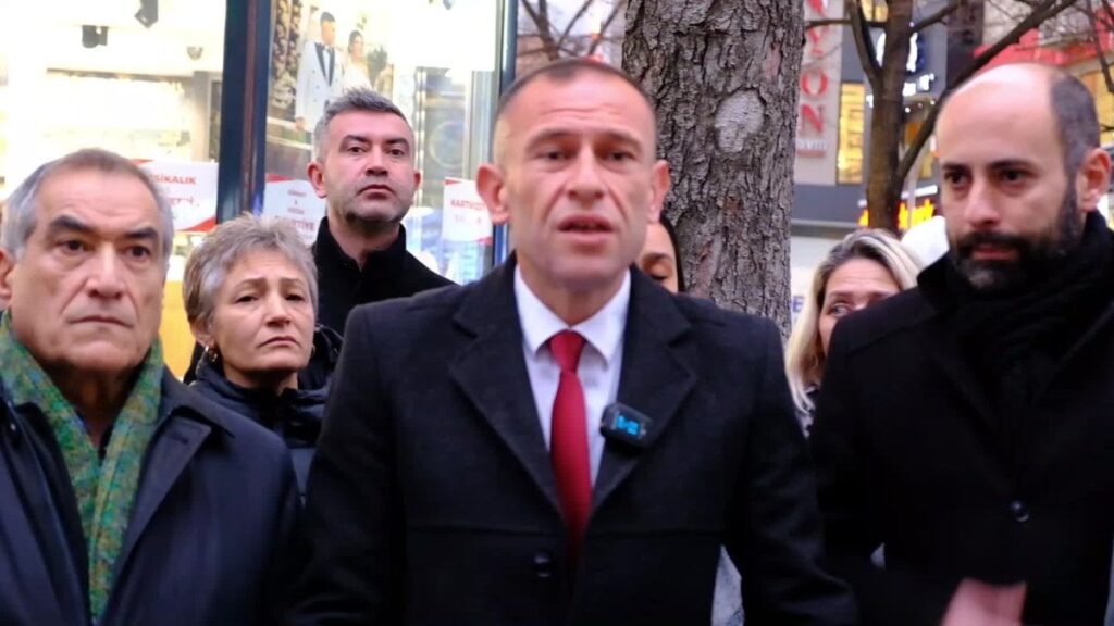 Zafer Partisi Eskişehir İl Başkanlığ’ndan, Ümit Özdağ’ın tutuklanmasına tepki