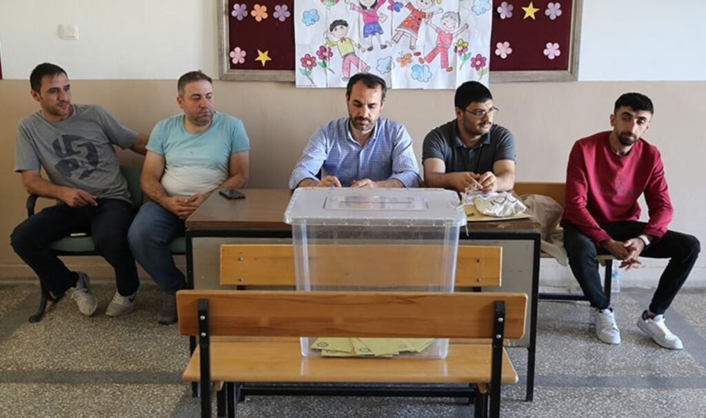 1 kişi ölmüş, muhtar istifa etmişti: Yenilenen seçimlerde seçmen sandığa gitmedi!