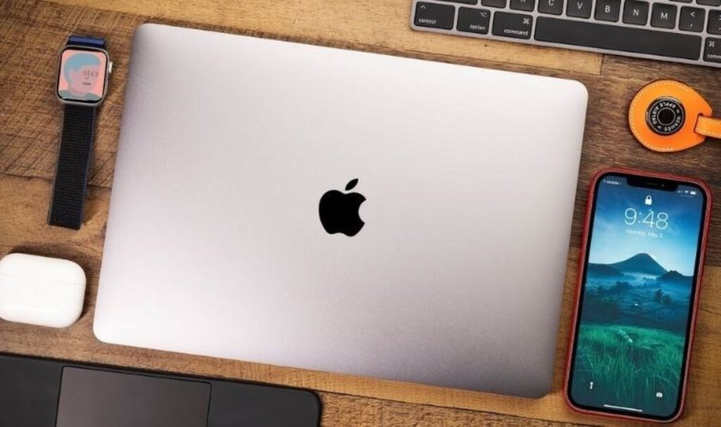 Apple, iPhone’lara en az kaç yıl güncelleme vereceğini açıkladı