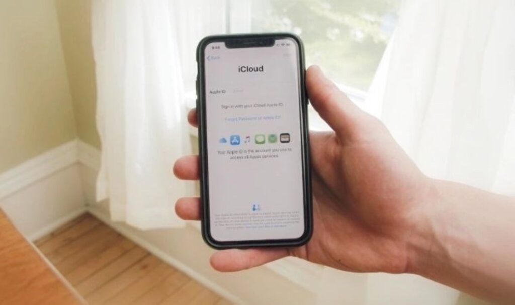 Apple’dan iOS 17.5’teki sorun hakkında açıklama yaptı