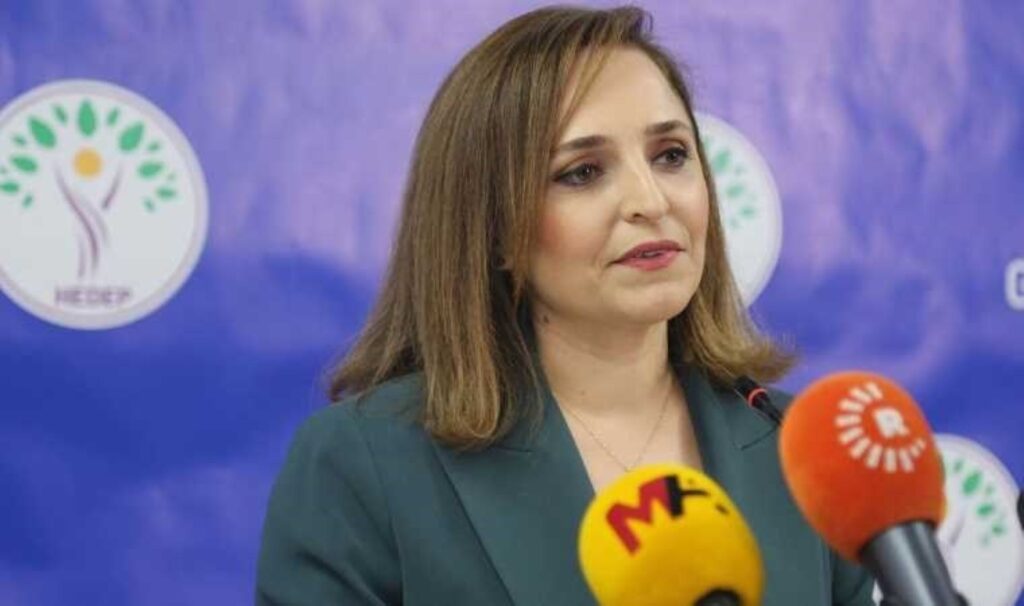 DEM Parti, 13 Haziran’da Hakkari’de, 14 Haziran’da Mersin’de kayyuma karşı miting yapacak