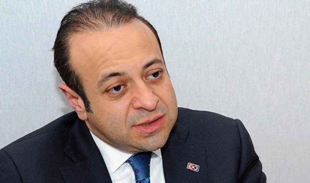 Egemen Bağış uzun süre sonra ilk kez görüntülendi: ‘Prag günlerim yoğun geçiyor’