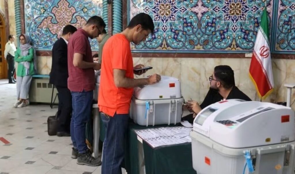 İran’da cumhurbaşkanlığı seçimleri: İlk adaylık başvuruları yapıldı