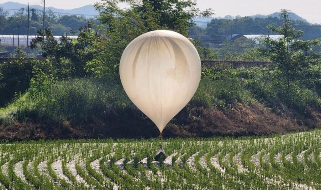 Kuzey Kore’ye ‘çöp balon’ yanıtı: Anlaşmayı askıya alacak