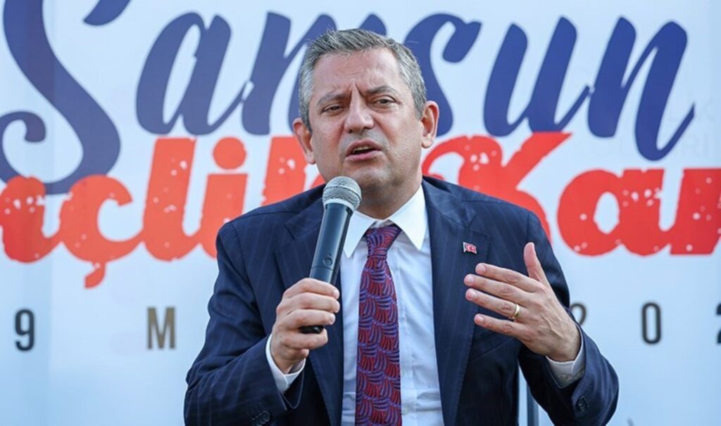 Özgür Özel 31 Mart gecesi üzüldüğü iki şehri açıkladı: ‘Siz sevinirken ben kahroluyordum’