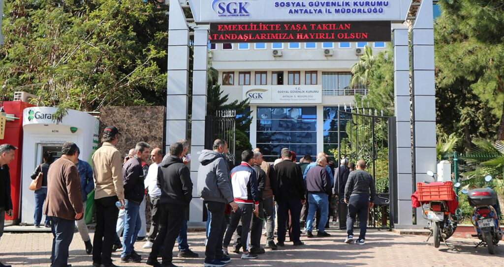 Sahte emeklilik oyunu