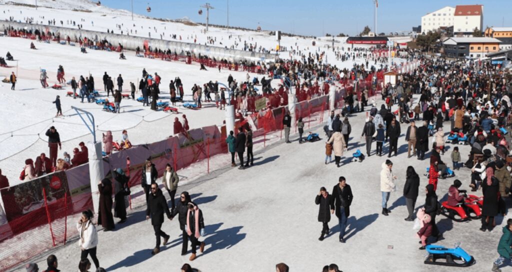 Sömestr’da Erciyes’i 900 bin kişi ziyaret etti
