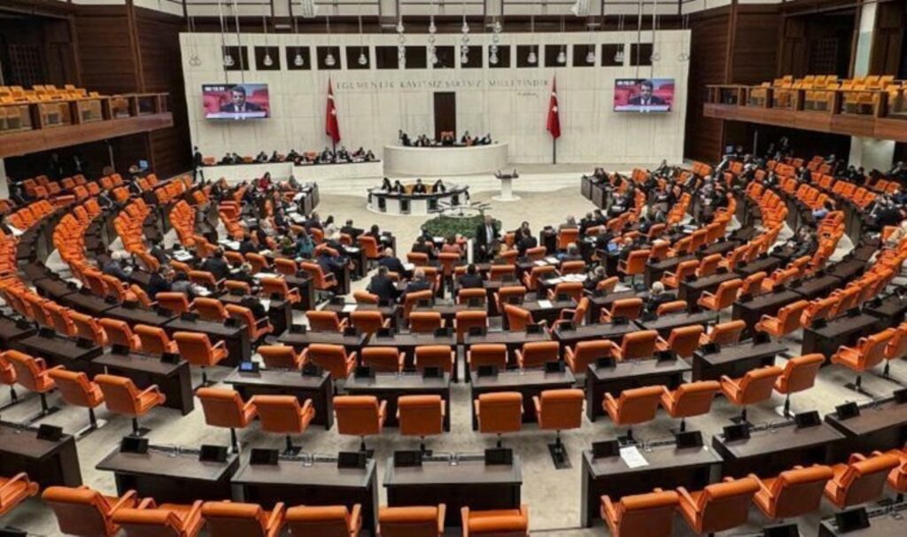 TBMM’de bu hafta… AKP’nin ‘etki ajanlığı’ düzenlemesini de içeren 9. Yargı Paketi’ni TBMM’ye sunması bekleniyor