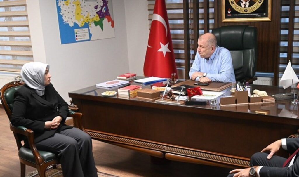 Ayşe Ateş’ten Zafer Partisi lideri Ümit Özdağ’a ziyaret: Davanın ilk duruşmasına davet etti