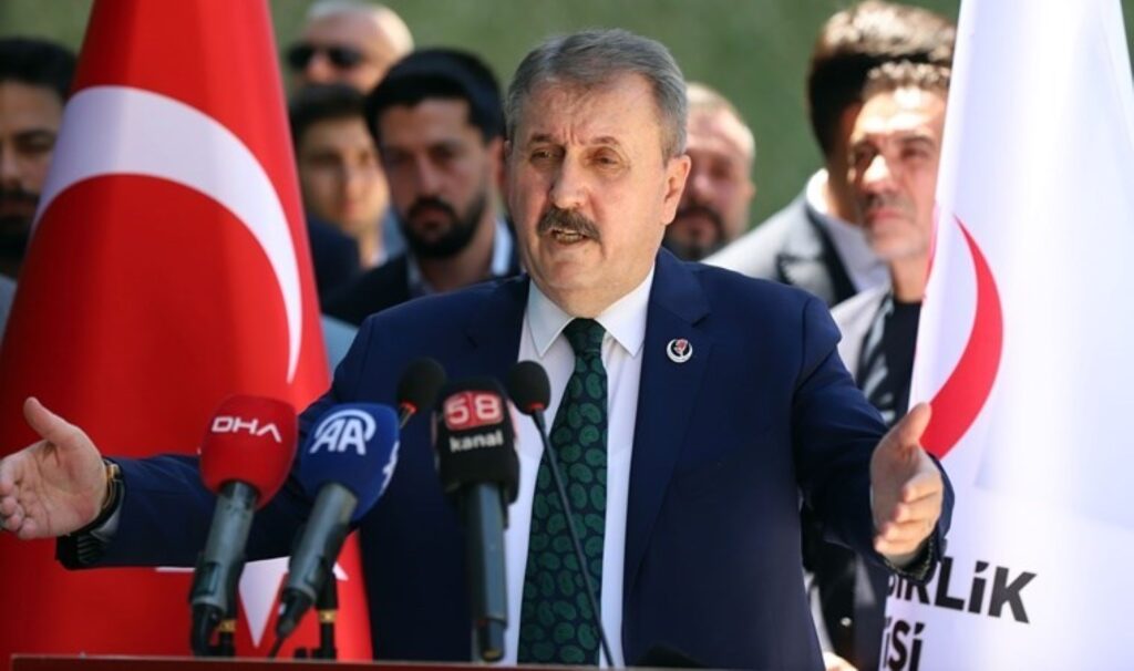 BBP lideri Destici’den tepki çeken sözler: Müslüman değilseniz azınlık statüsüne koyalım