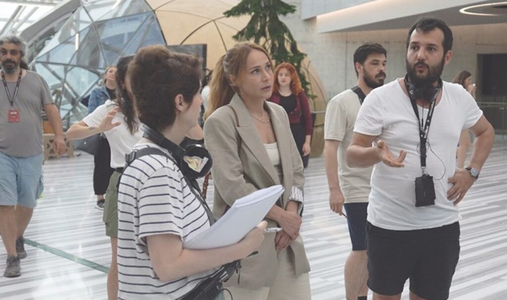 Burçin Terzioğlu ve Melisa Sözen’den yeni film: Chaplin Dörtlüsü