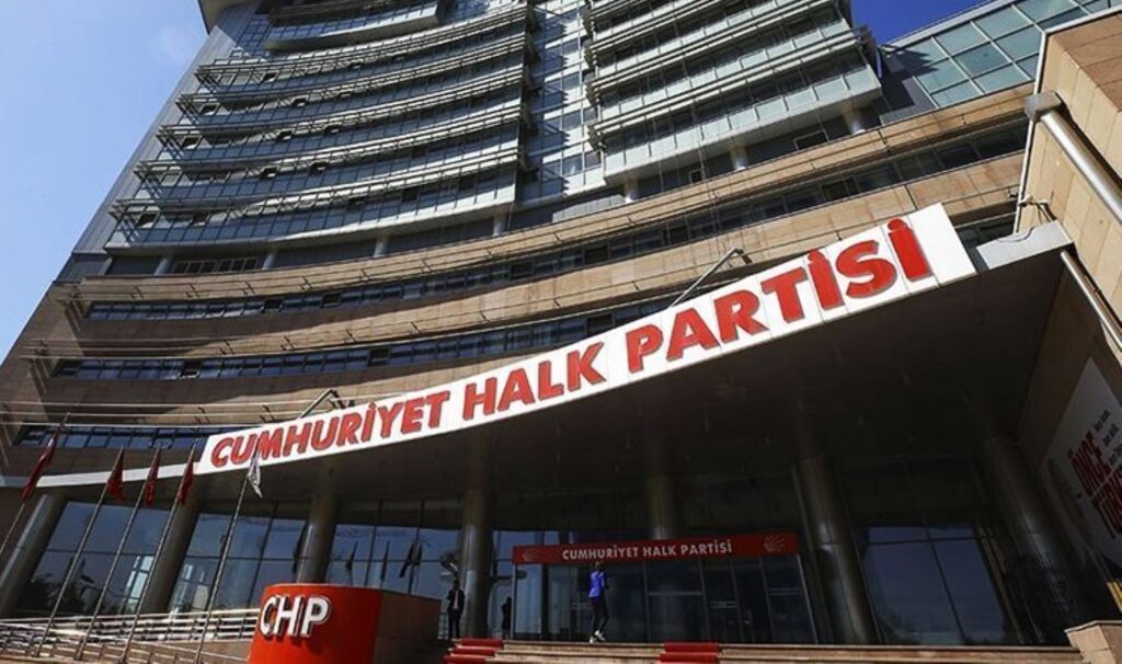 CHP’den ‘yumuşama’ çıkışı: ‘AKP için kılımız kıpırdamaz’