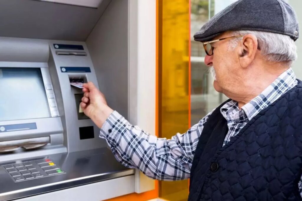 Emeklilerin bayram ikramiyesi bugün belli oluyor! Kabinenin bir numaralı gündemi