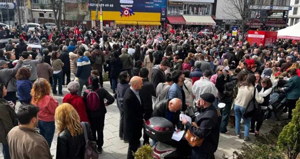 İktidara 15 milyondan ‘doğal ittifak’ mesajı