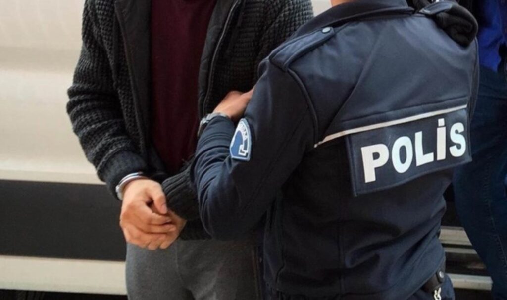İstanbul’da haraç çetesinin yazışmaları ortaya çıktı: ‘3-4 tane atsanız yeter’