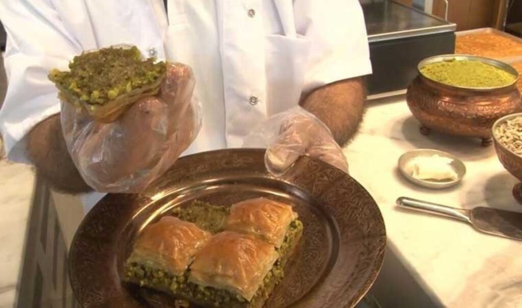 Kalitesiz baklava nasıl anlaşılır? Glikozlu baklavayı anlamanın 3 yolu…