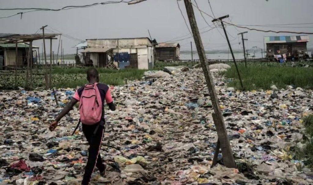O ülkeden tarihi adım… Gelecek yıl tek kullanımlık plastikler yasaklanacak