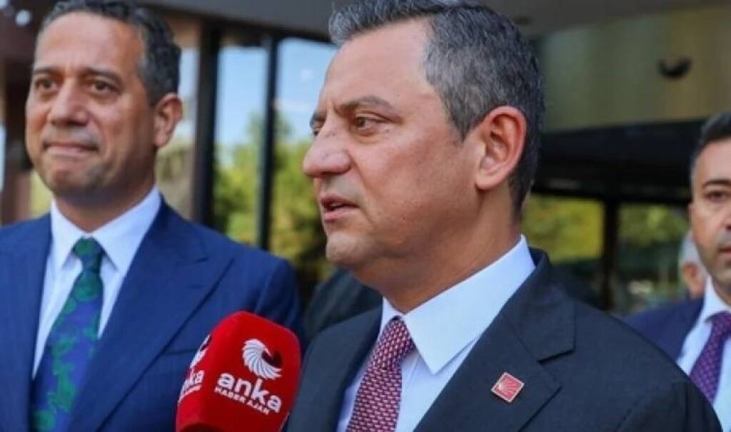Özgür Özel, Gülizar Biçer Karaca’yı ziyaret etti