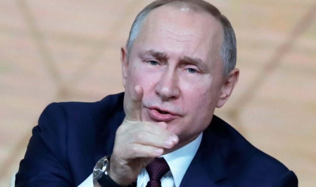 Putin’den Batı’ya salvolar: ‘Ne kadar uğraşırlarsa uğraşsınlar…’