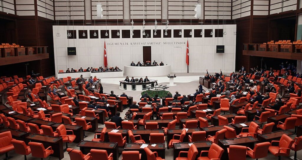 Saadet Partisi’nden “yapı kooperatifi” mağdurları için kanun teklifi