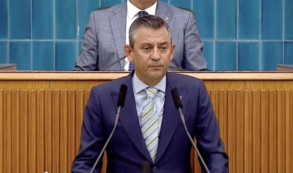 Son Dakika… Özgür Özel’den Diyarbakır yangınına ilişkin açıklama: ‘DEDAŞ’ın inanılmaz ihmalleri…’
