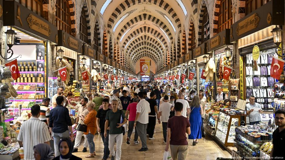 Şubat enflasyonu açıklandı: TÜİK yüzde 39, ENAG yüzde 79