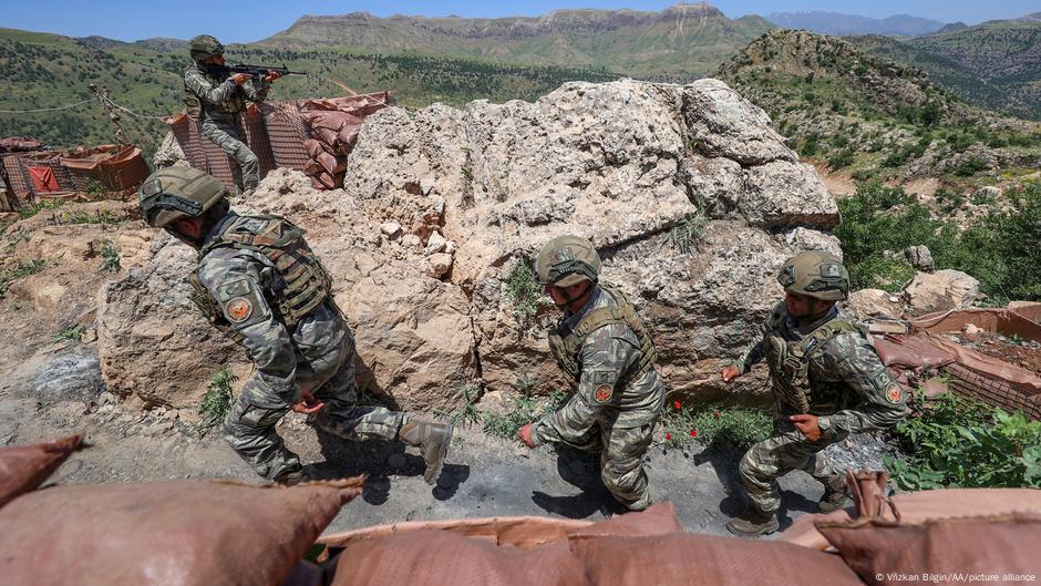 “Topraklarımızda PKK’yı da Türk ordusunu da istemiyoruz”