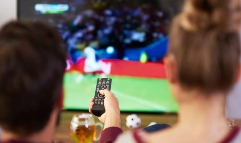 Yeni araştırma EURO 2024’ü izlemenin iştahı etkilediğini gösterdi