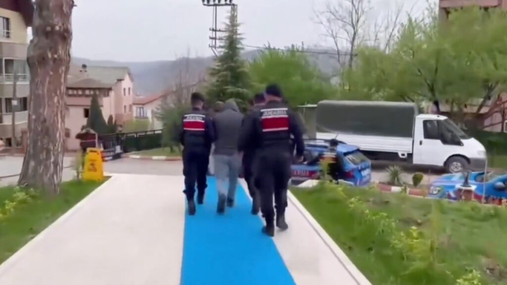 27 ilde operasyon: Yasa dışı bahis çetesi çökertildi