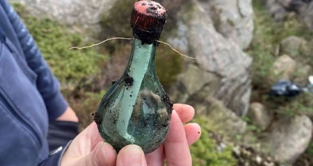 50 yıl önce denize atılan mektubu okuyup hemen harekete geçti