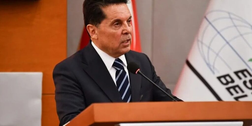 Ahmet Özer’den tutukluluğunun altıncı ayında açıklama: Demokrasinin ilk şartı adalettir