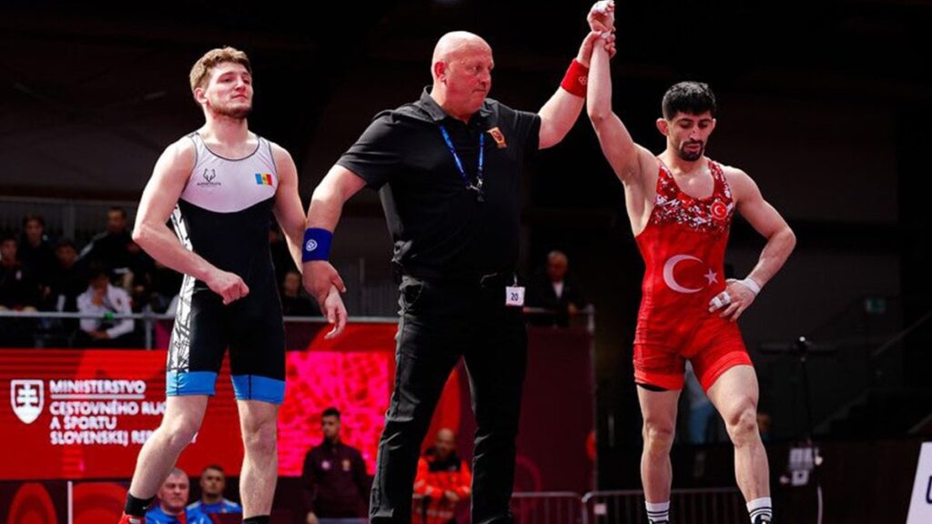 Avrupa Güreş Şampiyonası’nda iki finalistimiz var
