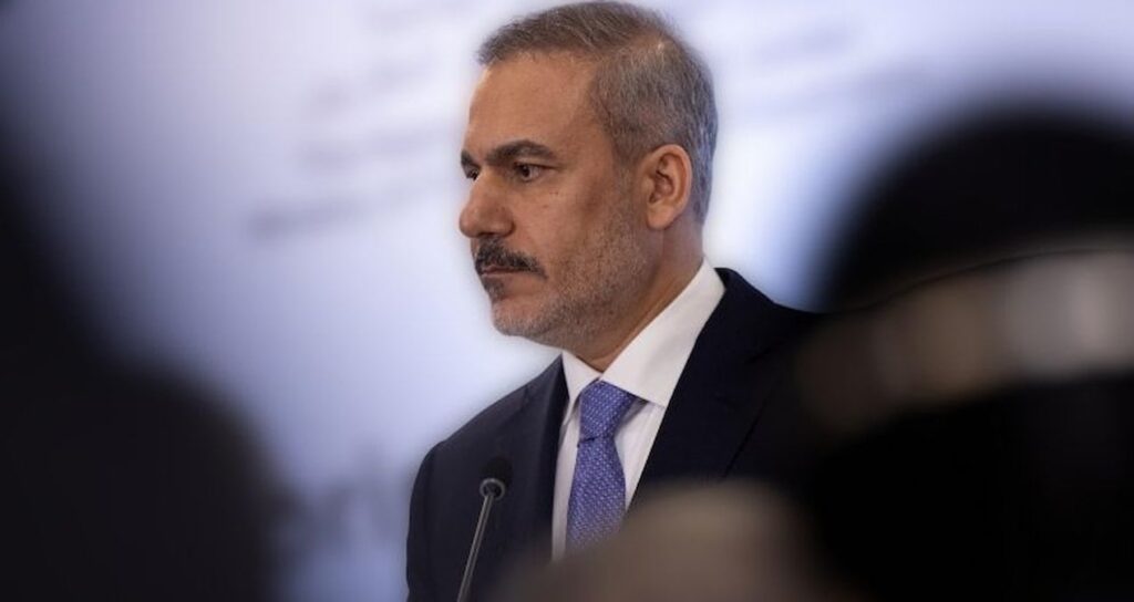 Avrupa Komisyonu Üyesi İmamoğlu tepkisi: Bakan Fidan’la görüşmesini iptal etti