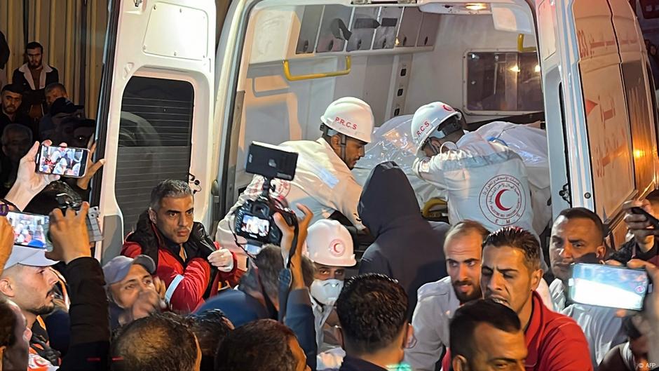 BM: İsrail’in öldürdüğü 15 sağlıkçı toplu mezarda bulundu
