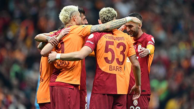 Galatasaray 40 yıl sonra bir ilki başardı
