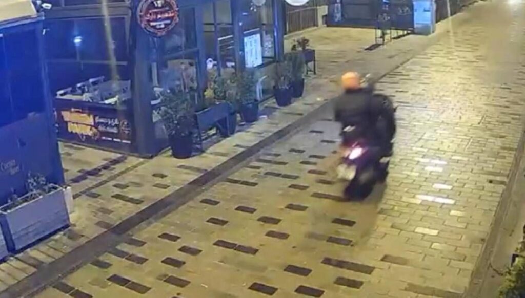 Gece kulübüne haraç saldırısı: Torpil atıp silahla ateş ettiler