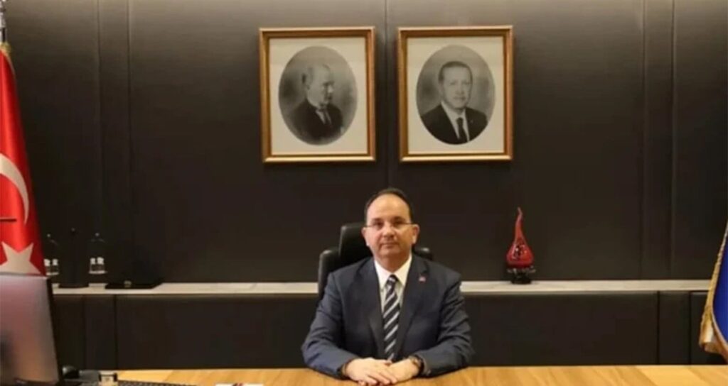 Kayyum yardımı kesti