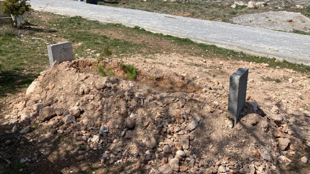 Konya’da 3 yaşındaki kızını boğazını keserek öldüren anneye ‘iyi hal’ indirimi