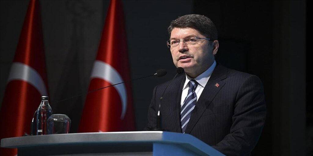 Son dakika | Bakan Tunç’tan Silivri iddialarına yanıt
