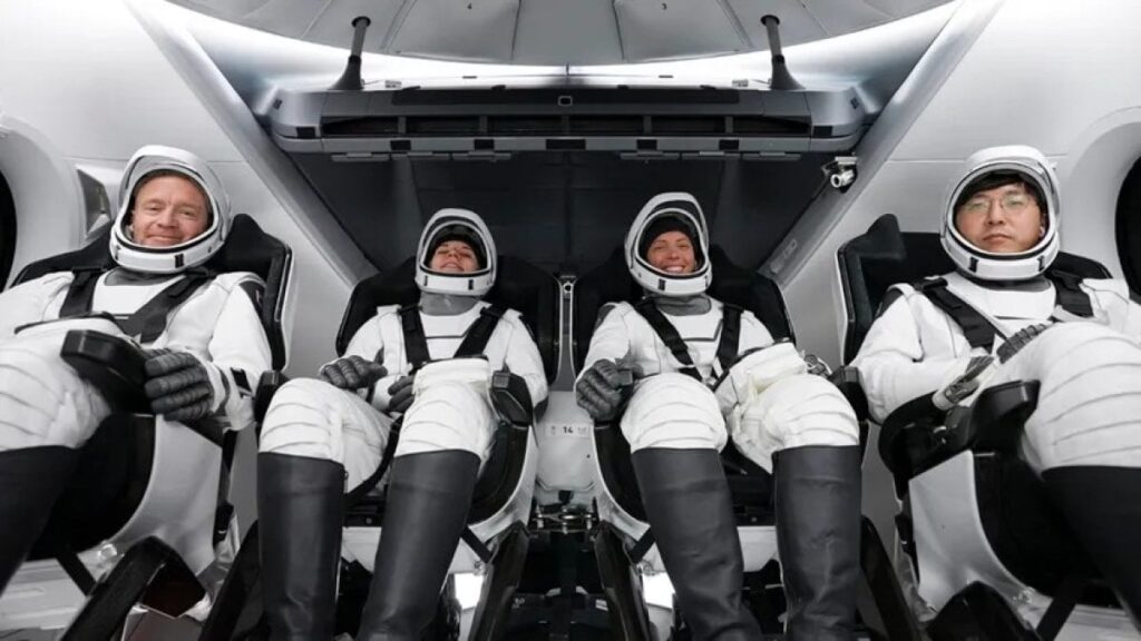 SpaceX’in uzay yolcuları Dünya’ya döndü